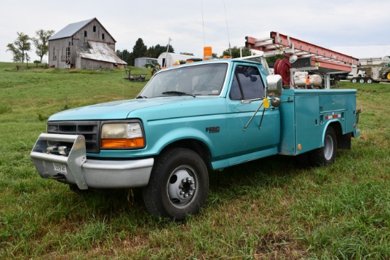 1997 Ford F350 XL Service Truck, Automatic Trans, Dually, 8 Compartment Reading Utility Service Box