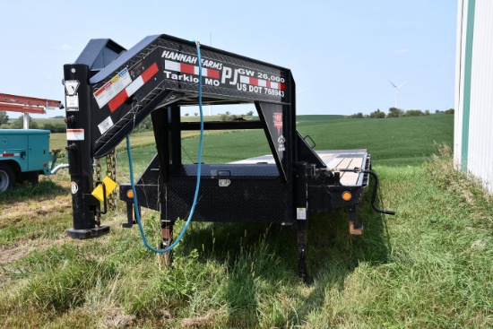 201? PJ 25'+5' Gooseneck Flat Bed Trailer, Electric Over Hydraulic Full Width Ramp, Wood Floor, 2 Sp