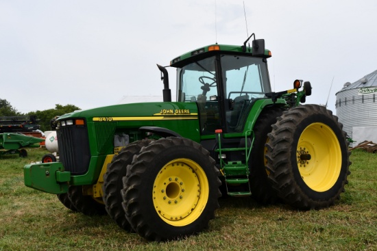 2000 John Deere 8410 MFWD Tractor, 4389 Hours, 5 SCV'S, Powershift, 10 Front Weights, 2 Set Wheel We