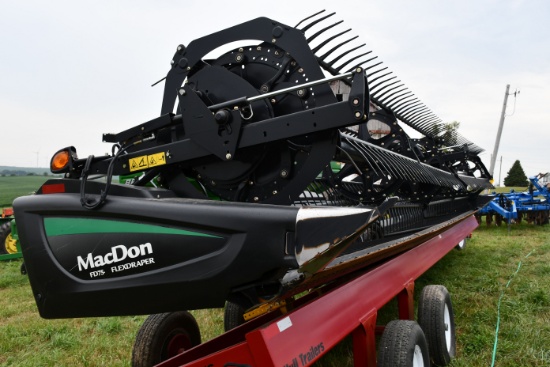 2014 MacDon FD75 35' Flex Draper Platform, Single Drive, Single Point Hookup, Good Sections and Guar