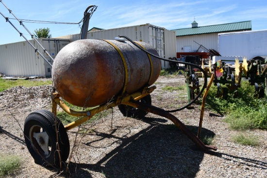Approx. 200 Gallon Pull Type Sprayer, No Pump, Approx. 25' Booms, Fiberglass Tank