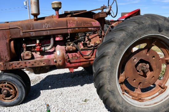 IHC M Tractor, 13.6-38 Rear Tires, 6.00-16 Front Tires, Newer Seat, Newer Carb, Needs Paint, 540pto