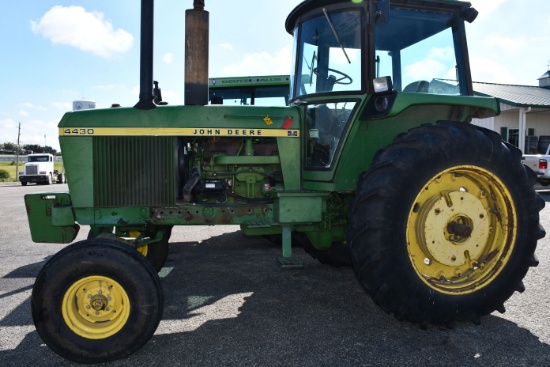 John Deere 1977 4430, Power Quad, 3pt, 540/1000pto, 2 SCV'S Plus Electric Selector To Make 3, Shows