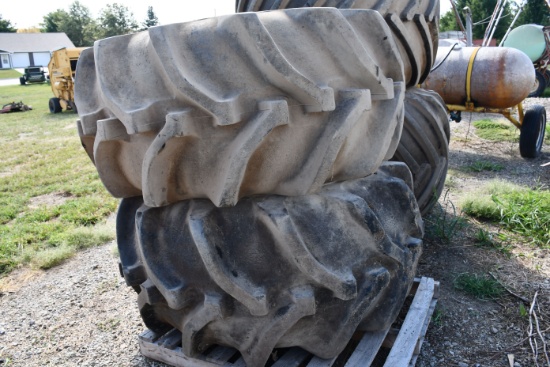 Pair 28L-26 Rice Lug Tires, Good Tread, On Rim For 4400 John Deere Combine