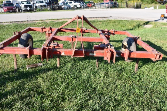 White 458 Chisel Plow, 3pt, 10 Shank, Good Points