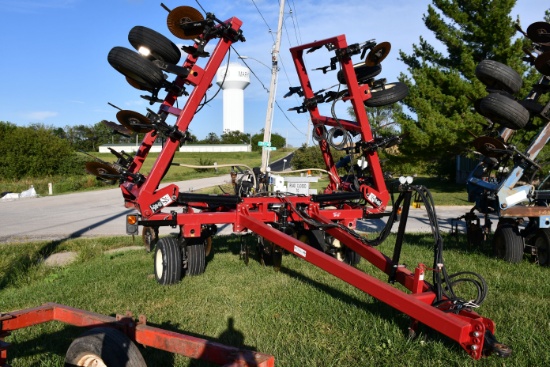 2013 Dalton 13 Knife NH3 Applicator, DW6032A, New Supply Hoses and Good Knife Hoses, Walking Tandem