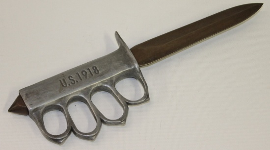 11" OVERALL LENGTH STAMPED 1918 KNUCKLE KNIFE