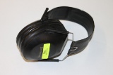 ONE (1) PAIR BROWNING HEARING PROTECTION HEAD SETS, NEW W/O PACKAGE