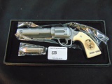 Old West Revolver & Bullet Folding Knife Set - Jesse James - New