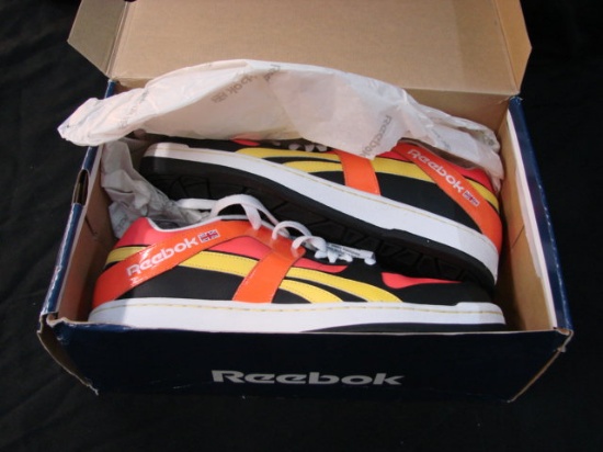 Pair Of Reebok BB 5600 Low Top Sneakers - New In Box - US Men's 9