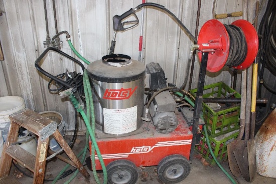 Hotsy power washer model 555-SS.