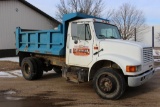 1992 International dump truck, vin 1HSSCNKN4NH409530, miles on odo 291,249, single axle, 10' box, di
