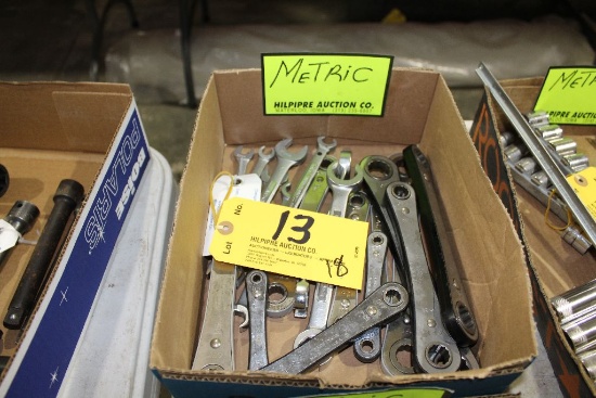 (18) Combination of metric wrenches