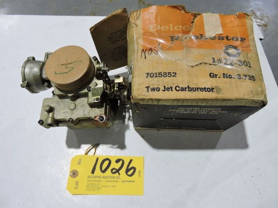 GM Rochester 2 barrell carburetor, model 7015852 NOS.