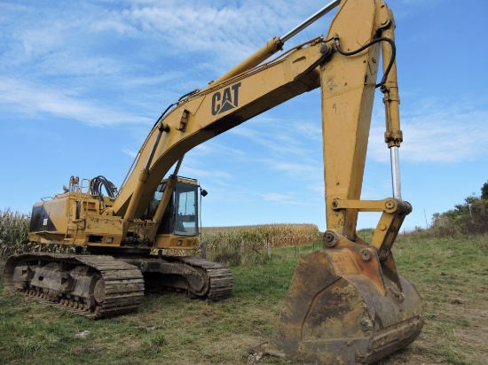 Caterpillar 350 excavator, sn 9DK206, hours on meter 16,000, plumbed, Cat 4.68 yd. bucket. (Sells wi