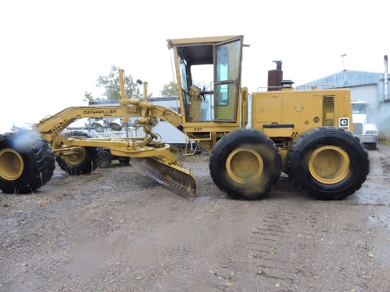 Caterpillar grader 140G, sn 72V6057, floatation tires, 14 foot blade. (Sells with owners confirmatio