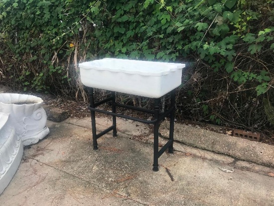 MARBLE SINK ON IRON STAND