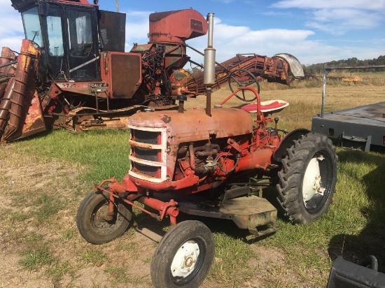 INTERNATIONAL CUB TRACTOR