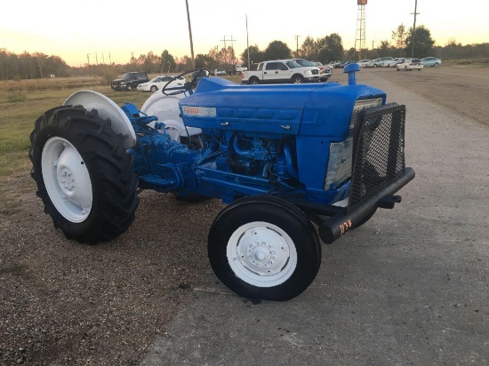 FORD 3000 TRACTOR