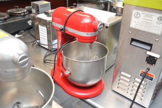 Kitchen Aid Professional 600 Mixer w/attachments