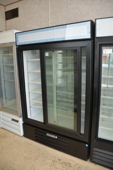 Beverage Air  Refridgerator  -   Model  LV45-1-B