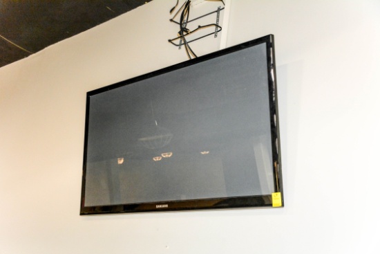 Samsung 50" Fat Screen TV