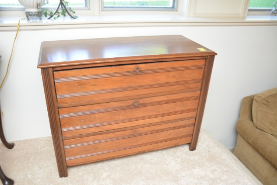 Antique 3 Drawer Chest