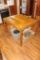 Oak kitchen table with 1 leaf 42x32x30 without leaf