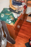 4 Door Kitchen Cupboards 60x31x15 (no contents)