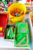 Tiny Thomas The train set and Learning Snap Blocks