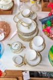 Meito China Japan (assortment of pieces)