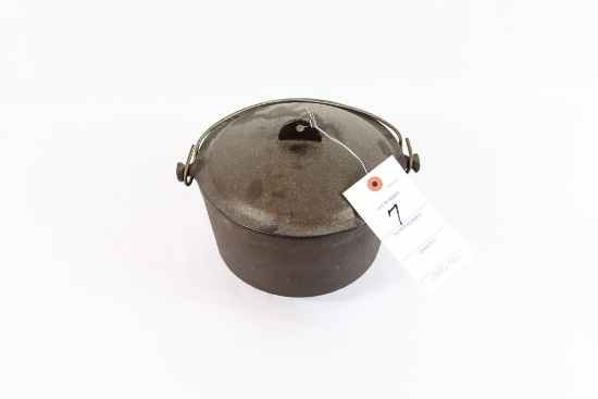 Cast Iron Footed Kettle With Lid 9"