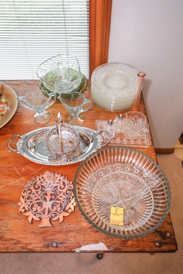 Misc. Glassware / Serving Plates, Serving Bowls, Salt & Pepper