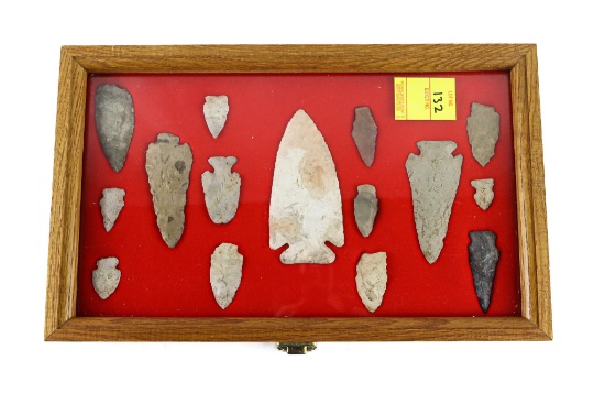 Native American Indian - Wood Case Of 15 Arrowheads