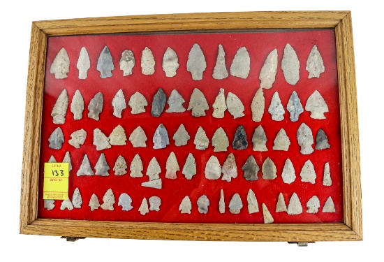 Native American Indian - Wood Case Of 75 Arrowheads