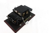 Hummer H1 4-Door Wagon 1:18 Scale Die Cast by Maisto