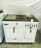 Vintage Chambers 4-Burner Gas Stove Oven Broiler