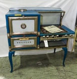 Antique Garland 4-Burner Gas Step Side Stove