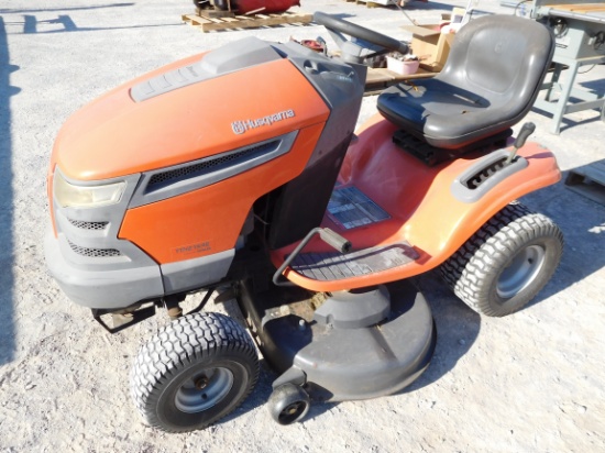 HUSQVARNA RIDING LAWN MOWER, 46'' DECK