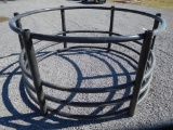 ROUND HAY FEEDER (PLASTIC)