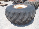 30.5 X 32 ARMSTRONG COMBINE TIRE ON CASE WHEEL