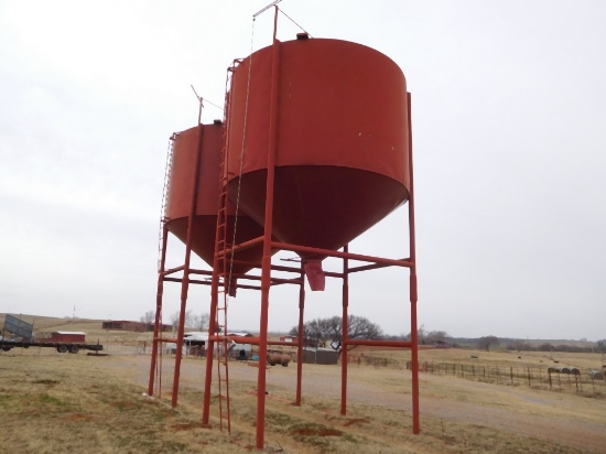 DENNIS MFG 25 TON OVERHEAD FEED BIN