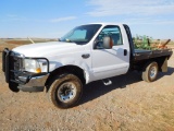 2004 FORD F350 XL PICKUP, 4 x 4, AUTO, V10, GRILL GUARD, CM METAL FLATBED,