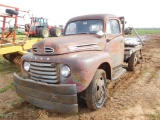 Ford F4, Winch Truck *Parts Only**Does Not Run*