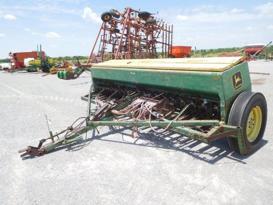 JD 8300 GRAIN DRILL, DD, 20 HOLE