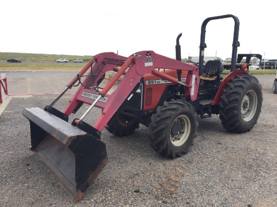 2002 MASSEY FERGUSON TRACTOR, MODEL 251XE,
