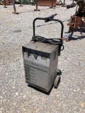 SCHUMACHER ELITE BATTERY CHARGER/ ENGINE STARTER