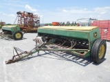 JD 8300 GRAIN DRILL, DD, 20 HOLE
