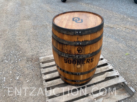 OU WOODEN WHISKEY BARREL