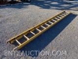 FIBERGLASS EXTENSION LADDER